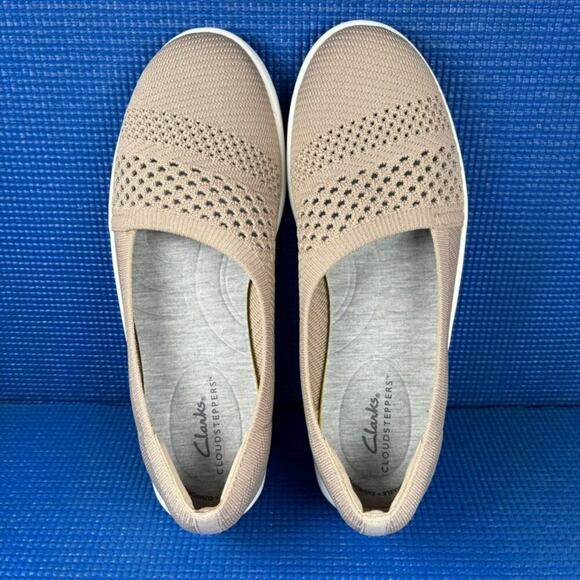 🔴 CLARKS ADELLA MOON Women`s Size 8W Beige White Walking Comfort Shoes 28245 - Picture 6 of 8